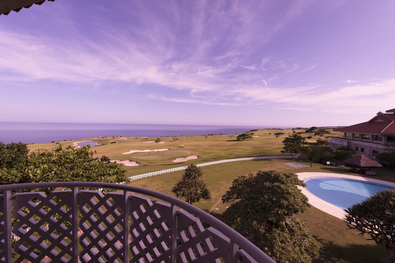 The Southern Links Resort Hotel Yaese Exteriör bild