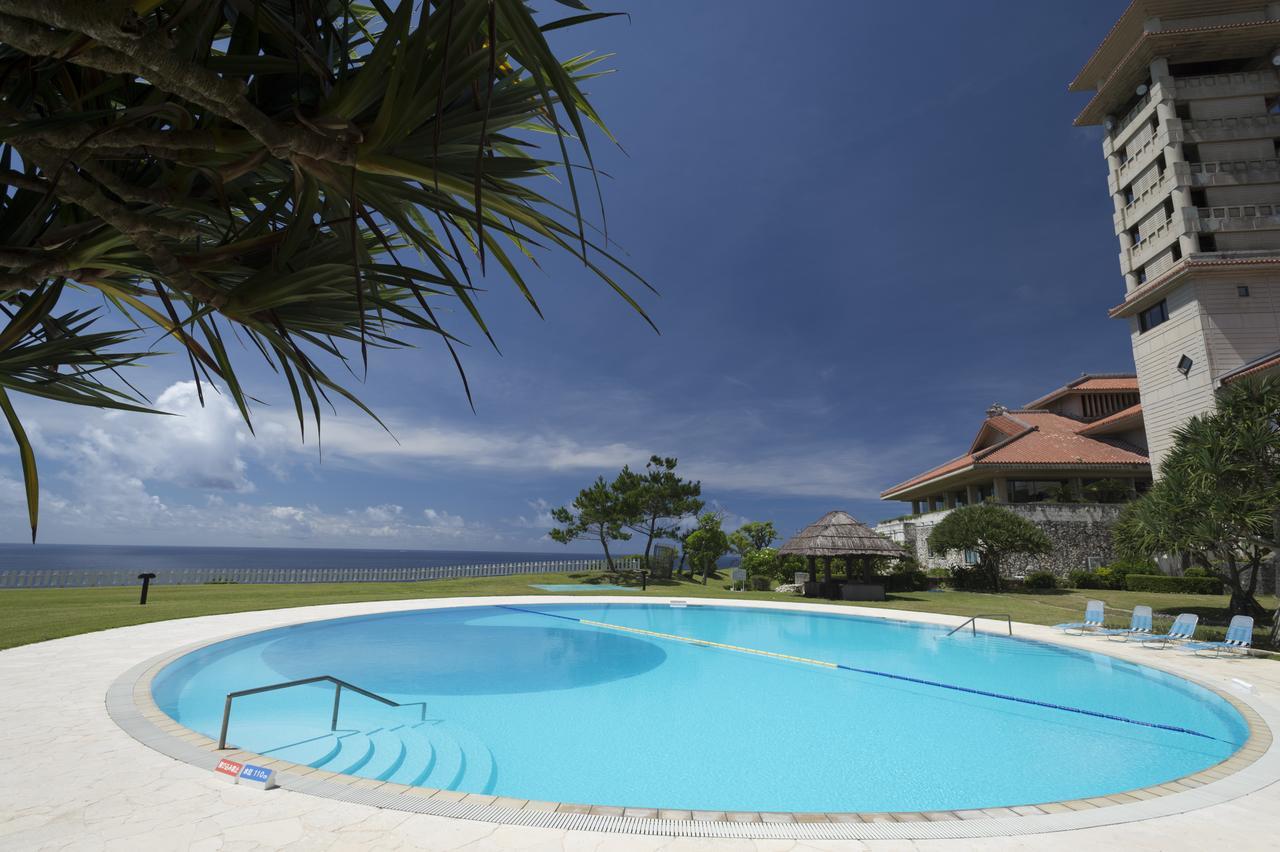 The Southern Links Resort Hotel Yaese Exteriör bild