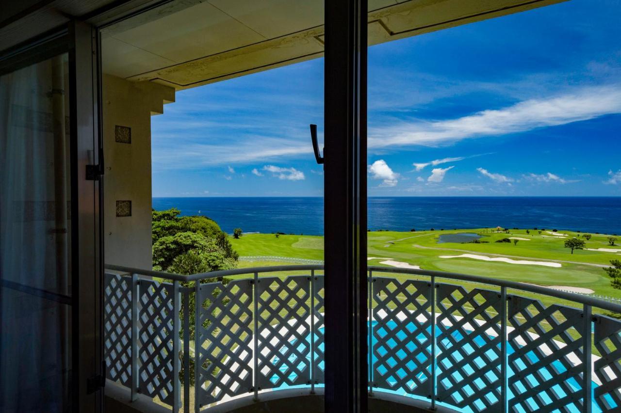 The Southern Links Resort Hotel Yaese Exteriör bild