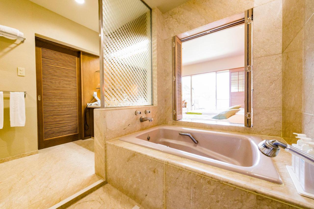 The Southern Links Resort Hotel Yaese Exteriör bild