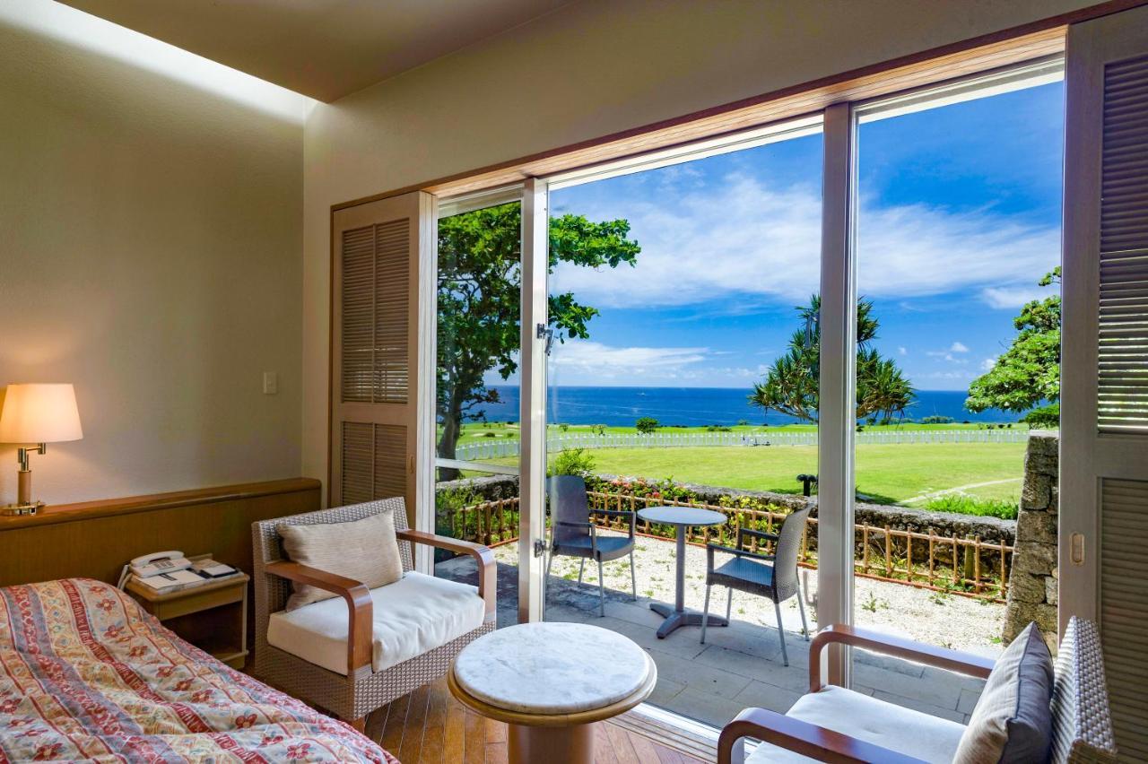 The Southern Links Resort Hotel Yaese Exteriör bild